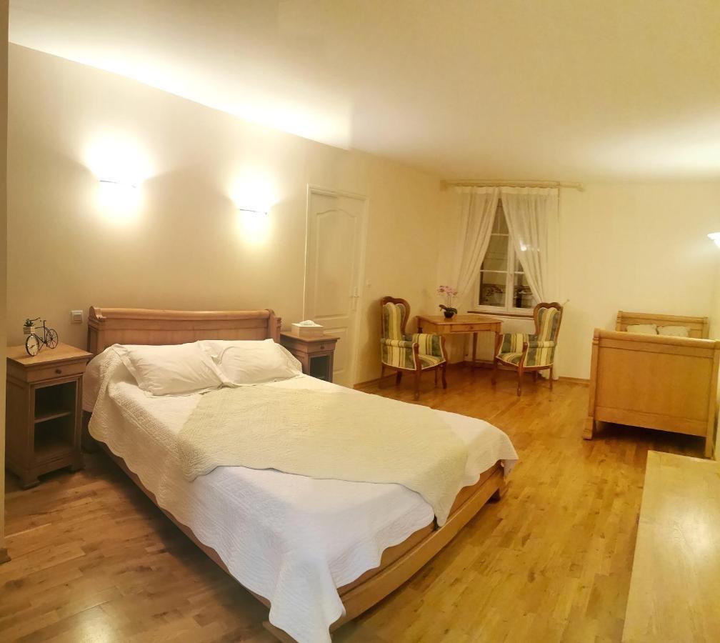 Bed and Breakfast Chambre D'Hotes Le Val Du Chapelain Montigny-la-Resle Экстерьер фото